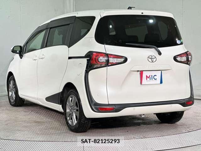 Toyota SIENTA 2020-08 7359823-6