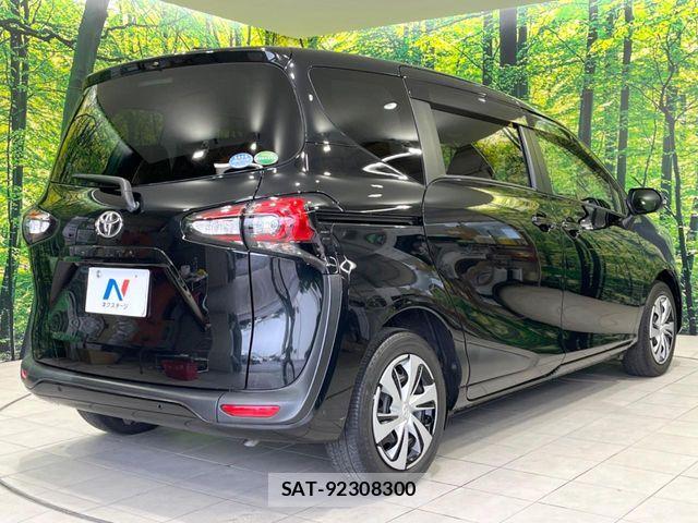 Toyota SIENTA 2019-11 7359816-16