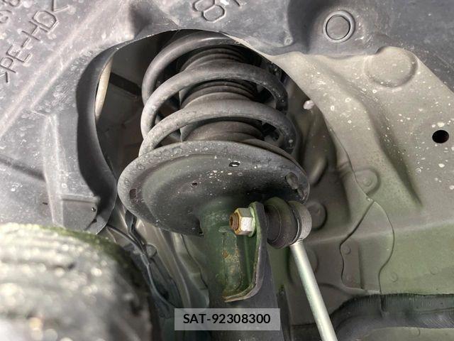 Toyota SIENTA 2019-11 7359816-19