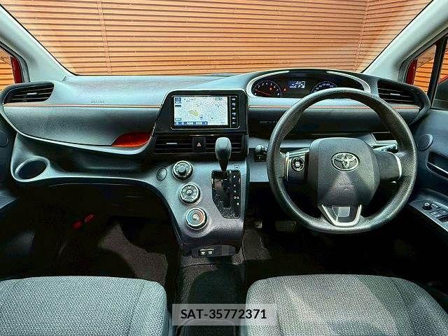 Toyota SIENTA 2019-08 7359829-15