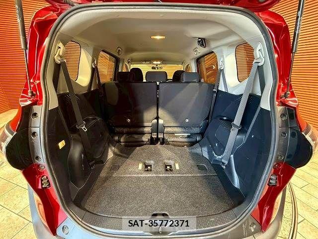 Toyota SIENTA 2019-08 7359829-19