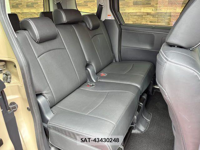 Toyota SIENTA 2025-03 7359818-9