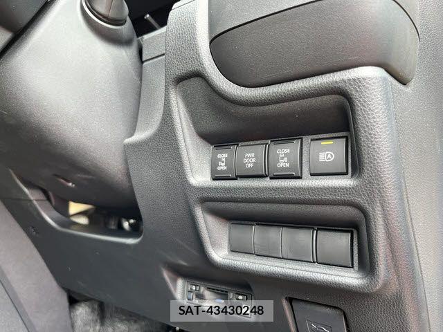 Toyota SIENTA 2025-03 7359818-16