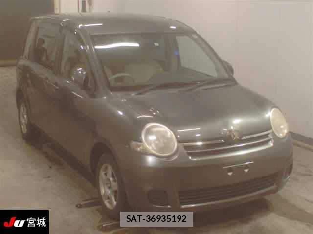 Toyota SIENTA 2010-03 7348066-0