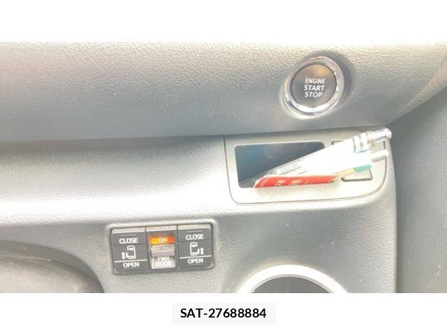 Toyota SIENTA 2017-08 7394071-13