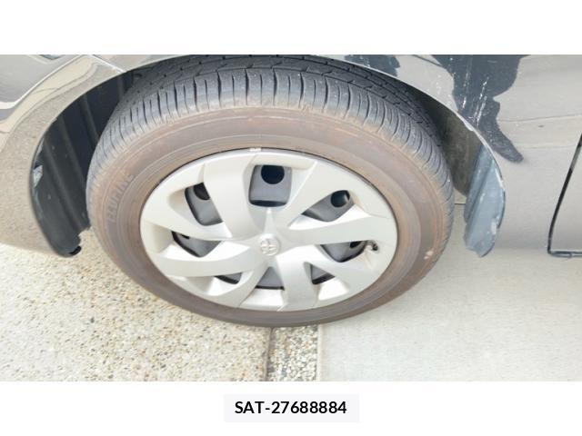Toyota SIENTA 2017-08 7394071-17
