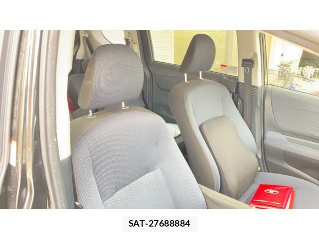 Toyota SIENTA 2017-08 7394071-5