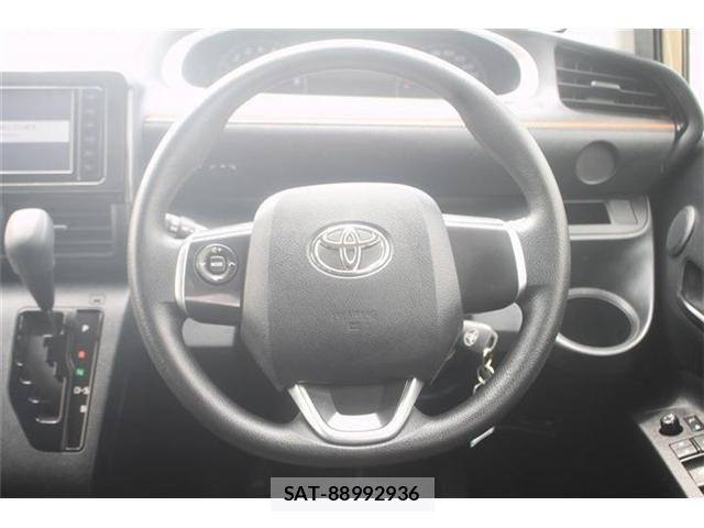 Toyota SIENTA 2019-10 7394067-15