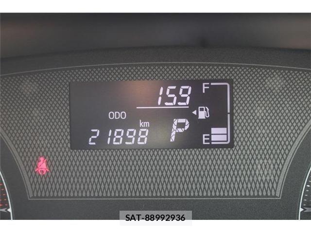 Toyota SIENTA 2019-10 7394067-19