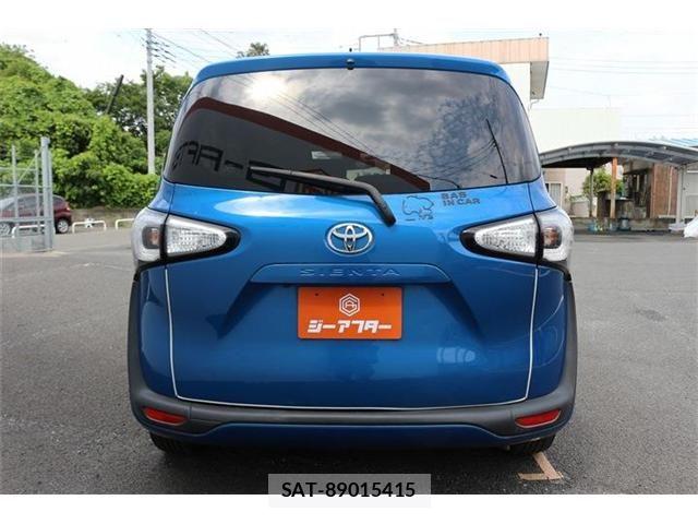 Toyota SIENTA 2016-10 7394070-10