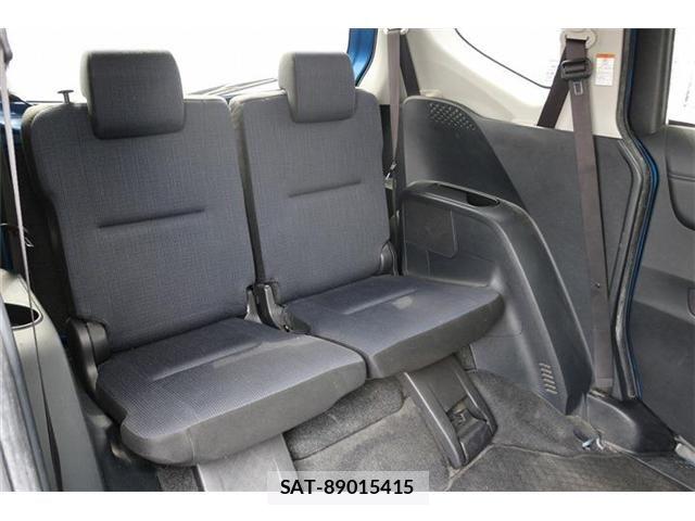 Toyota SIENTA 2016-10 7394070-17