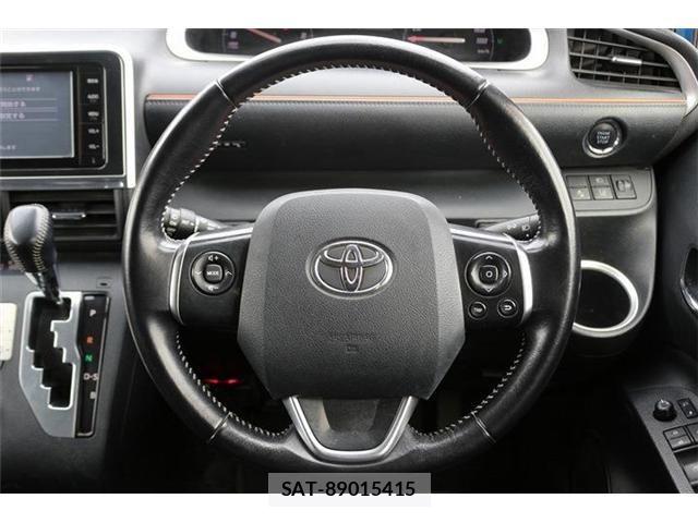 Toyota SIENTA 2016-10 7394070-19