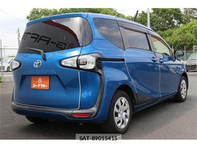 Toyota SIENTA 2016-10 7394070-23