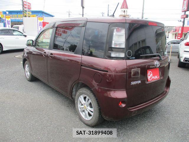 Toyota SIENTA 2012-02 7394072-9