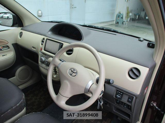 Toyota SIENTA 2012-02 7394072-11