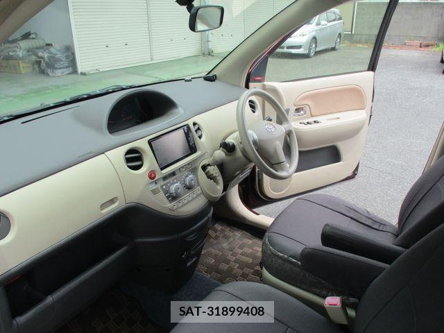 Toyota SIENTA 2012-02 7394072-12