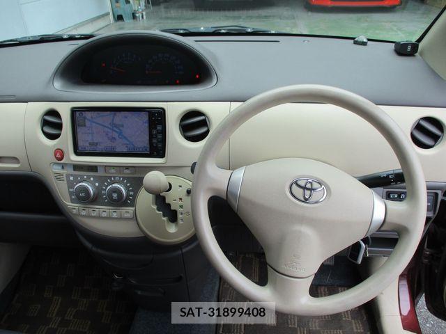 Toyota SIENTA 2012-02 7394072-1