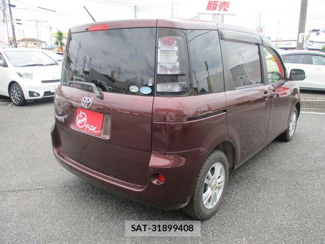 Toyota SIENTA 2012-02 7394072-2