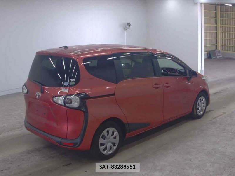 Toyota SIENTA 2015-10 7396458-1