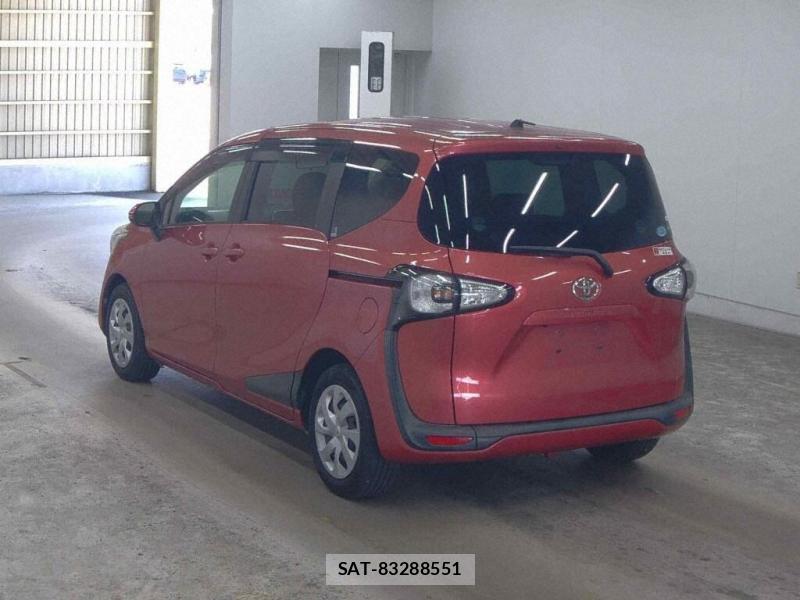Toyota SIENTA 2015-10 7396458-2