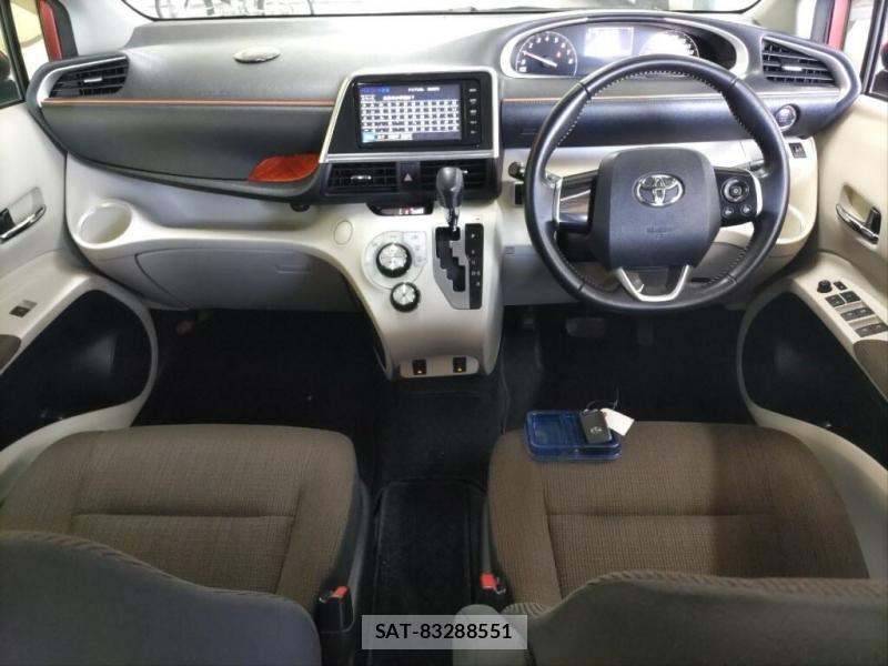 Toyota SIENTA 2015-10 7396458-4