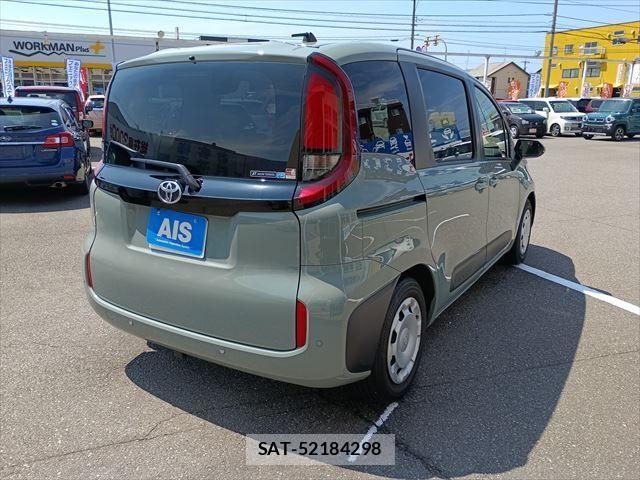 Toyota SIENTA 2024-04 7394059-2