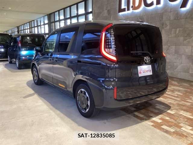 Toyota SIENTA 2025-03 7457728-12