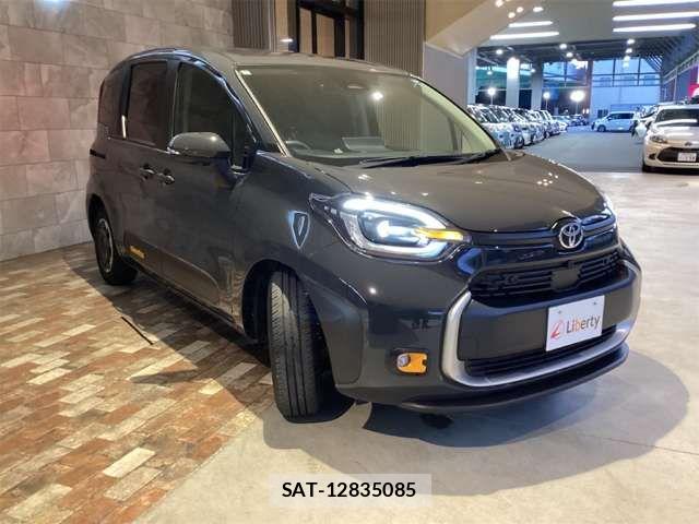 Toyota SIENTA 2025-03 7457728-8