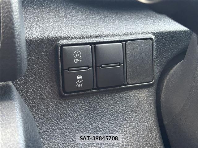 Toyota SIENTA 2022-03 7457733-11