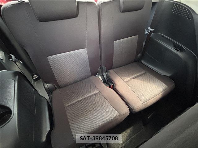 Toyota SIENTA 2022-03 7457733-17