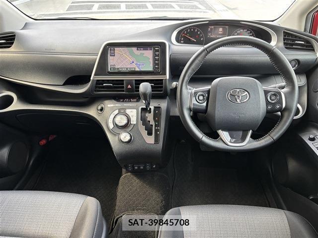 Toyota SIENTA 2022-03 7457733-5