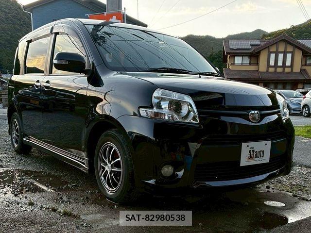 Toyota SIENTA 2013-12 7457773-0