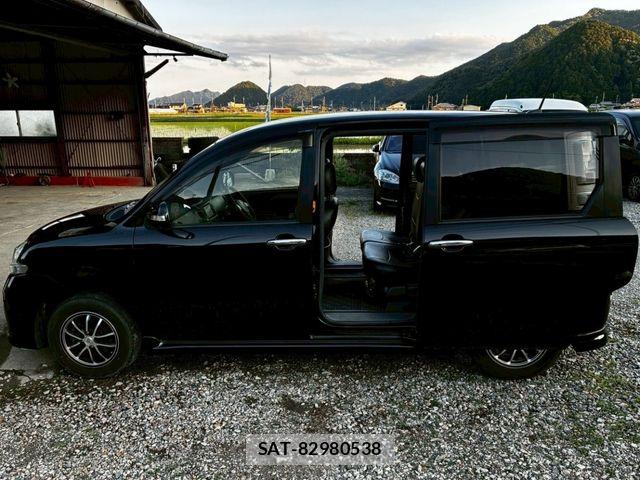 Toyota SIENTA 2013-12 7457773-9