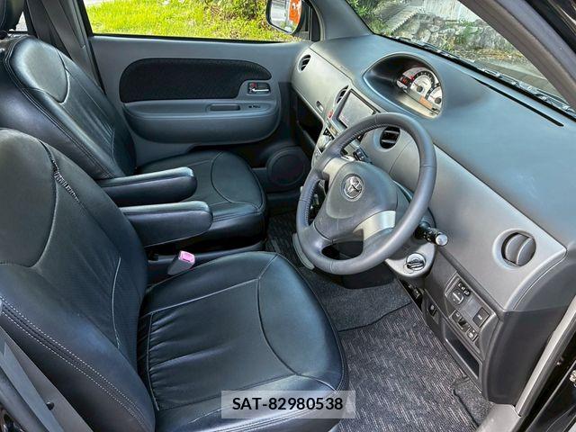 Toyota SIENTA 2013-12 7457773-11