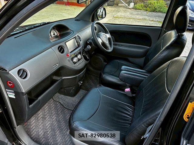 Toyota SIENTA 2013-12 7457773-12