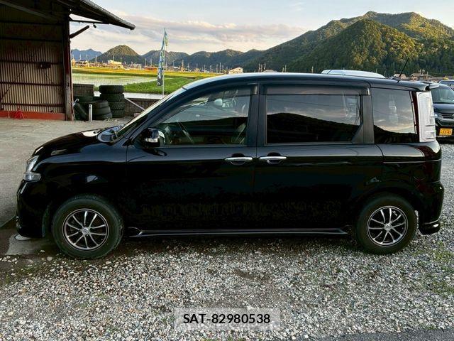 Toyota SIENTA 2013-12 7457773-4