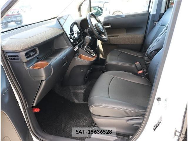 Toyota SIENTA 2025-03 7457729-14