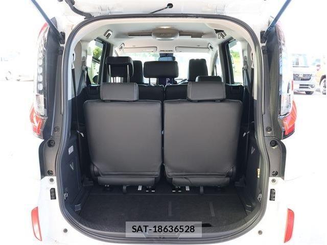 Toyota SIENTA 2025-03 7457729-17