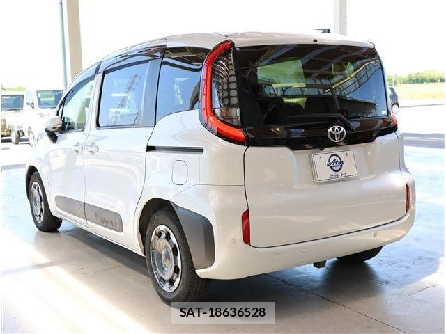 Toyota SIENTA 2025-03 7457729-22