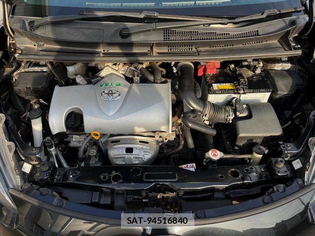 Toyota SIENTA 2018-02 7457747-17