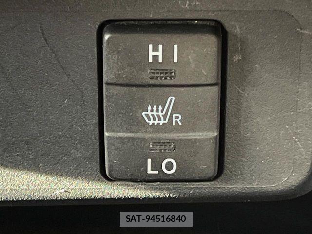 Toyota SIENTA 2018-02 7457747-5