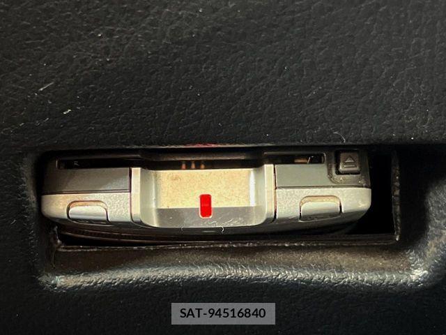 Toyota SIENTA 2018-02 7457747-6