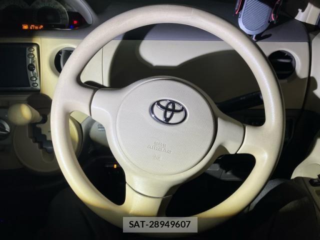 Toyota SIENTA 2003-11 7457783-13
