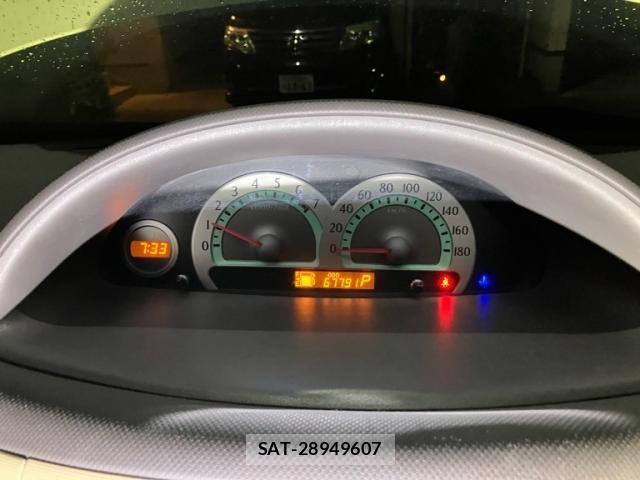 Toyota SIENTA 2003-11 7457783-16