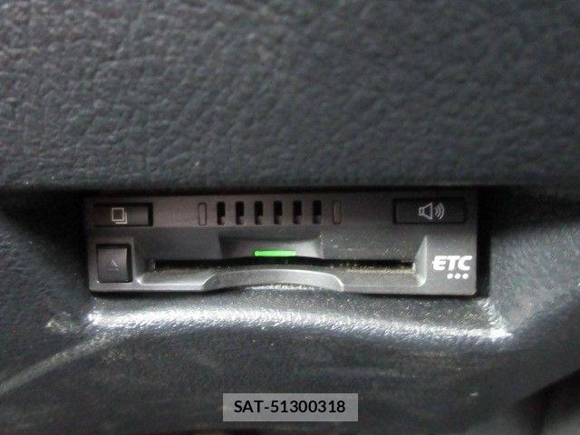 Toyota SIENTA 2018-05 7457746-13