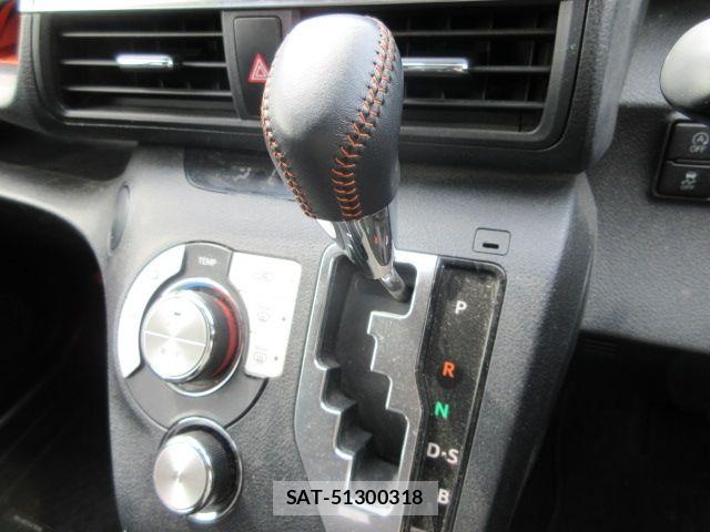 Toyota SIENTA 2018-05 7457746-17