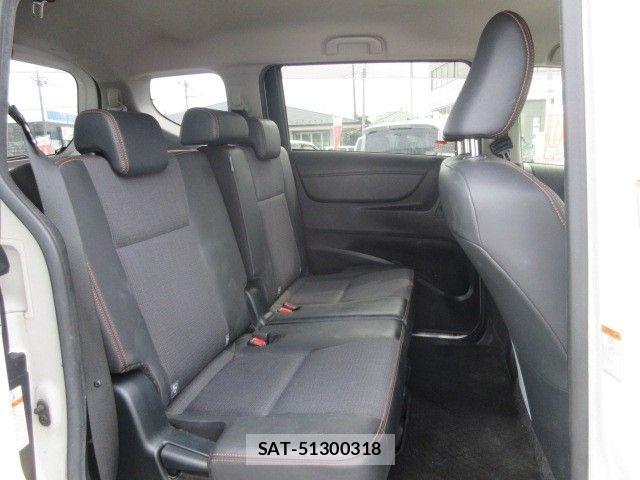 Toyota SIENTA 2018-05 7457746-20