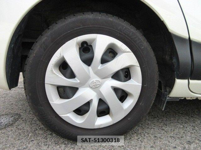 Toyota SIENTA 2018-05 7457746-28