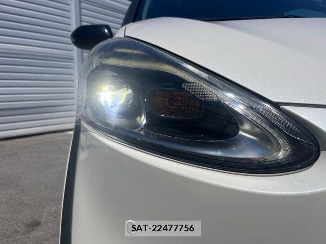 Toyota SIENTA 2019-11 7457743-12