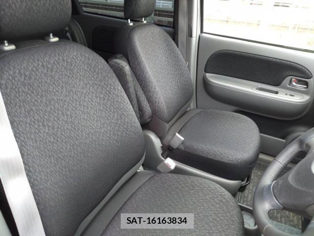 Toyota SIENTA 2014-05 7457768-12